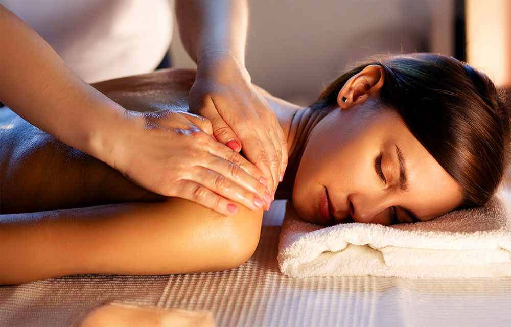 サナティオスパ石垣