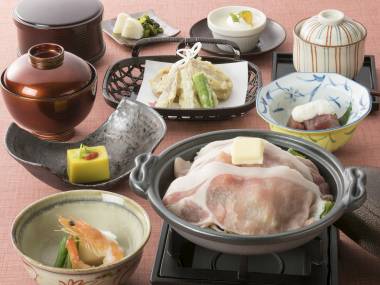 【公式HP特典★朝食無料】お手軽夕食♪大和野菜と大和ポークの陶板焼御膳 【２食付】